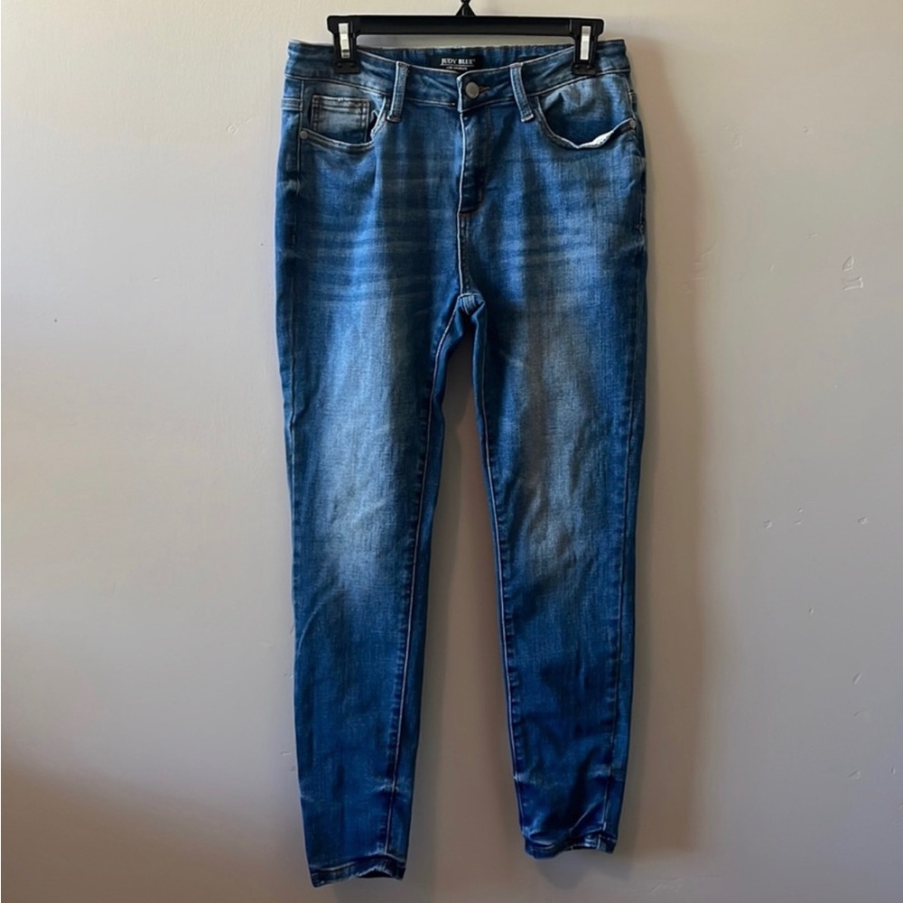 EUC Judy Blue Skinny Jeans